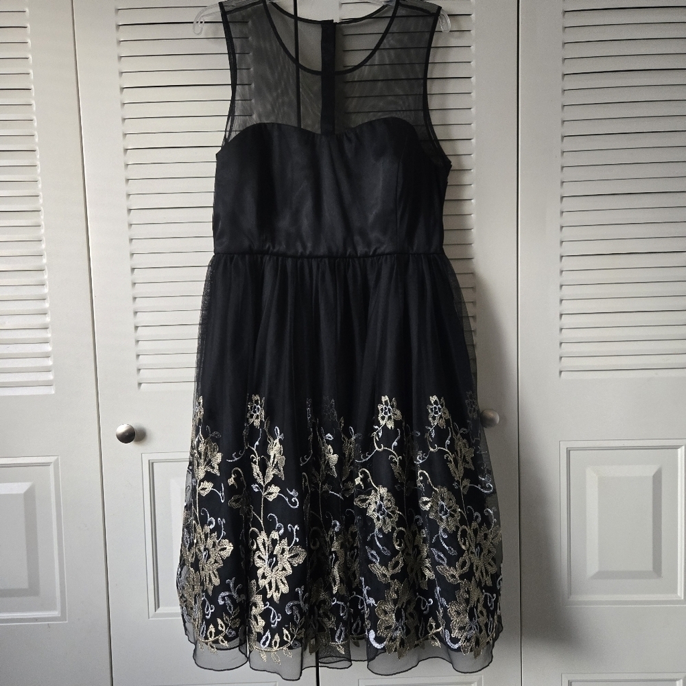 Geode Formal Black Gold Sheer Panel Dress Size XL
